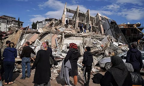 துருக்கி நிலநடுக்கம்: 248 மணி நேரத்துக்குப் பிறகு உயிருடன் மீட்கப்பட்ட 17 வயது சிறுமி..!