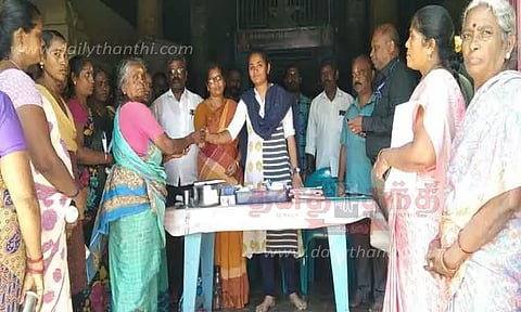 டெங்கு காய்ச்சல் விழிப்புணர்வு முகாம்