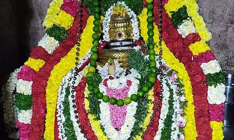 சிவன் கோவில்களில் சிவராத்திரி விழா திரளான பக்தர்கள் சாமி தரிசனம்