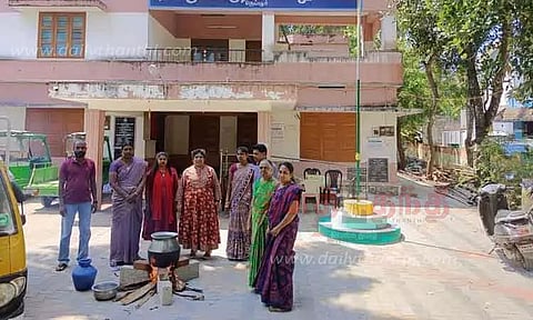 கவுன்சிலர்கள் கஞ்சி காய்ச்சும் போராட்டம்