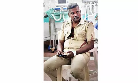 ரவுடிகள் கொலைவெறி தாக்குதல் நடத்தினர்