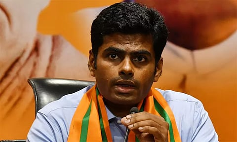 கவர்னருடன் அண்ணாமலை திடீர் சந்திப்பு: டெல்லியில் இன்று அமித்ஷாவையும் சந்திக்கிறார்