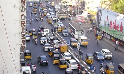 சென்னையில் திடீர் நில அதிர்வு? ஊழியர்கள் அலறியடித்து ஓட்டம்