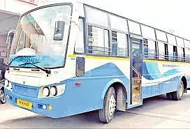 பஸ் வசதி இன்றி மாணவ-மாணவிகள் அவதி