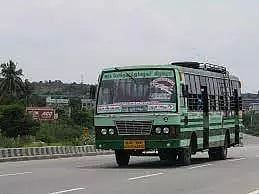 பெண்களை பஸ்சில் ஏற்ற மறுப்பு