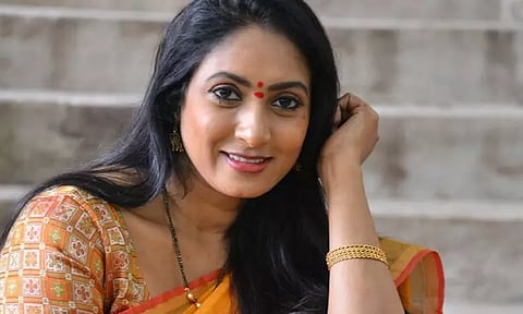 தனியாக வரும்படி அழைத்தனர்... பிரபல நடிகையின் கசப்பான அனுபவம்