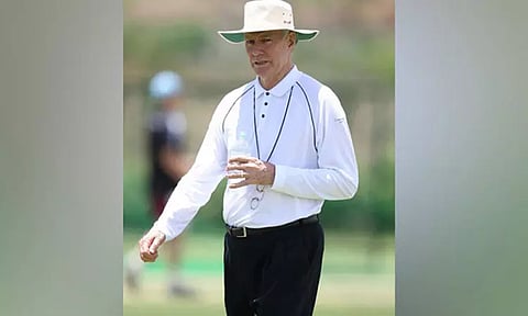 இந்தியாவுக்கு எதிரான டெஸ்ட் தொடரில் 'ஆஸ்திரேலிய அணியில் கூடுதலாக சுழற்பந்து வீச்சாளரை சேர்த்தது தவறு' - கிரேக் சேப்பல் கருத்து