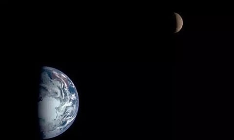 பூமியை விட்டு விலகி செல்லும் சந்திரன்...! விஞ்ஞானிகள் கூறும் அதிர்ச்சி தகவல்