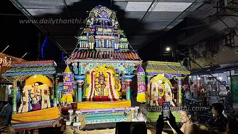 வேதாரண்யேஸ்வரர் இந்திர விமானத்தில் வீதி உலா