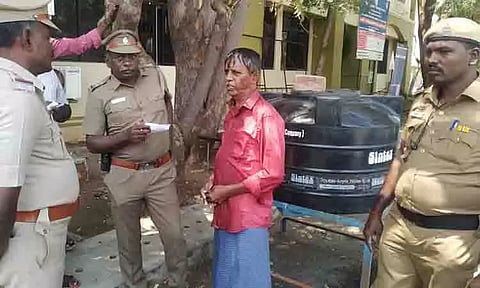 தீக்குளிக்க முயன்ற விவசாயி கைது