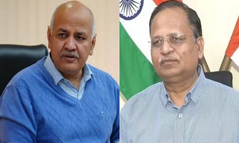 டெல்லி அமைச்சரவையில் இருந்து மணிஷ் சிசோடியா, சத்யேந்திர ஜெயின் ராஜினாமா