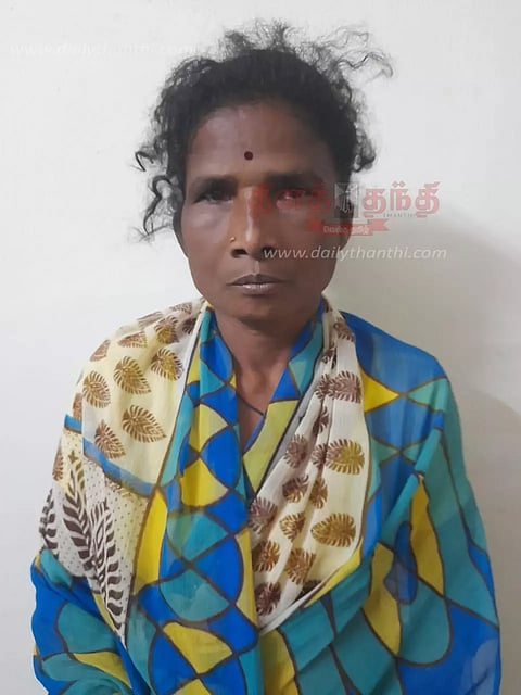 தொழிலாளி கொலை வழக்கில்தலைமறைவாக இருந்த தாய் கைது