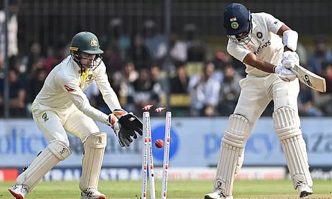 ஆஸ்திரேலியாவின் சுழலில் சுருண்ட இந்தியா - 109 ரன்களுக்கு ஆல் அவுட்