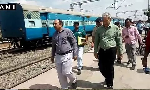 பயணிகள் ரெயில் குண்டுவெடிப்பு வழக்கில் லக்னோ நீதி மன்றத்தில் 7 பேருக்கு மரணதண்டனை