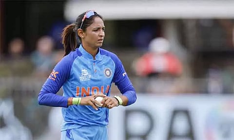 பெண்கள் பிரிமீயர் லீக் கிரிக்கெட்: மும்பை இந்தியன்ஸ் கேப்டனாக ஹர்மன்பிரீத் கவுர் நியமனம்