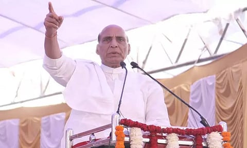 கர்நாடகம் முதன்மை மாநிலமாக வருவதை யாராலும் தடுக்க முடியாது - ராணுவ மந்திரி ராஜ்நாத்சிங்