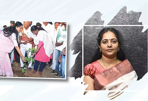 சாதி, மதம் இல்லா சான்றிதழ் பெற்ற சினேகா