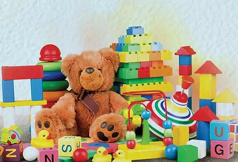 வீட்டை அலங்கரிக்கும் பொம்மைகள்