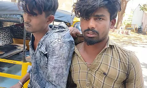 ராணிப்பேட்டை: பாலீஷ் செய்வதாக தங்க நகையுடன் தப்பியோடிய வடமாநில இளைஞர்கள் - துரத்தி பிடித்த பொதுமக்கள்