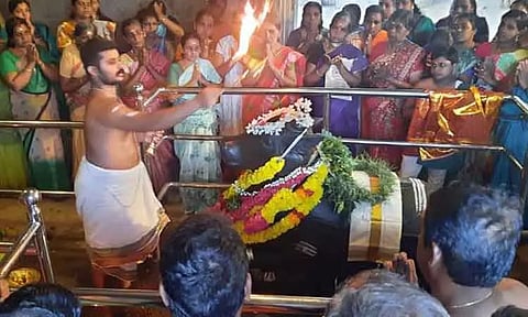 மகாதேவர் கோவிலில் சனி பிரதோஷ வழிபாடு