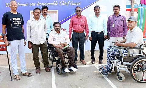 மாற்றுத்திறனாளிகளுக்கு வசதியாக விளையாட்டு அரங்குகளில் கட்டமைப்பை மாற்ற முடிவு