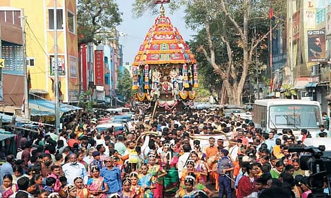 திருவொற்றியூர் வடிவுடையம்மன் கோவில் தேரோட்டம்