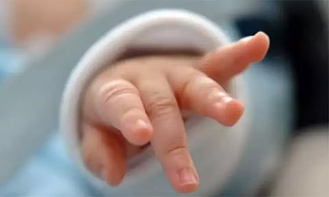 இன்ஸ்டாவில் அறிமுகமான நபருடன் கர்ப்பமான சிறுமி: யூடியூப் பார்த்து பிரசவம் பார்த்த போது விபரீதம்..!