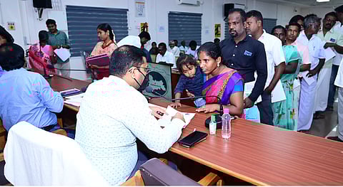 மக்கள் குறைக்கேட்பு கூட்டத்தில் 284 மனுக்கள் பெறப்பட்டன