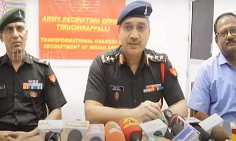 'அக்னிவீர் திட்டம்' ஆள்சேர்ப்பு... "வலைத்தளத்தில் மட்டுமே விண்ணப்பிக்கவும்.."- அதிகாரி பேட்டி