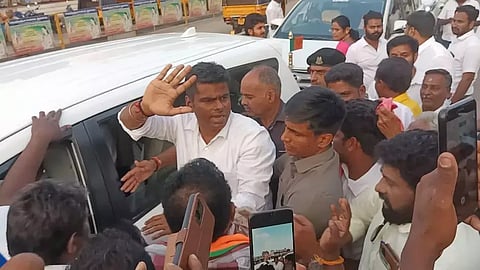 வத்தலக்குண்டுவில் அண்ணாமலைக்கு பா.ஜ.க.வினர் வரவேற்பு