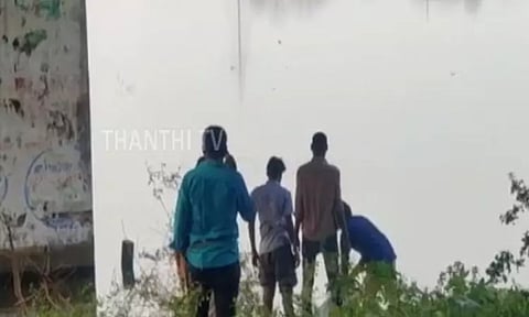 இளம்பெண்ணை காதலித்து ரூ.68 லட்சம் மோசடி: 3 நாட்களுக்கு பிறகு போரூர் ஏரியில் இளைஞர் உடல் மீட்பு