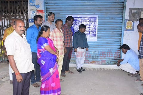 வரி செலுத்தாத வணிக நிறுவனங்கள், கடைகளுக்கு சீல் வைப்பு