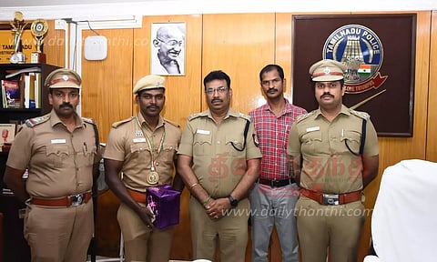 தேசிய ஆணழகன் போட்டியில் தங்கப்பதக்கம்: சிவகங்கை போலீஸ்காரருக்கு, சூப்பிரண்டு பாராட்டு
