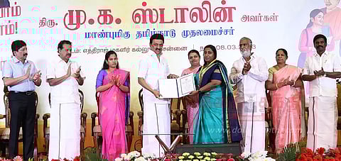 நாமக்கல் கலெக்டருக்கு வெண்கலப்பதக்கம்