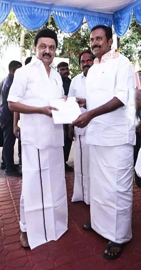நிறுத்தப்பட்ட தேங்காப்பட்டண மீன்பிடி துறைமுக பணியை மேற்கொள்ள நடவடிக்கை; முதல்-அமைச்சர் மு.க.ஸ்டாலினிடம் ராஜேஷ்குமார் எம்.எல்.ஏ. வலியுறுத்தல்