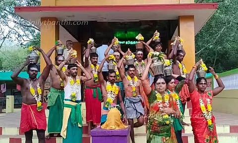 தோரணமலை முருகன் கோவிலில் சிறப்பு பூஜை