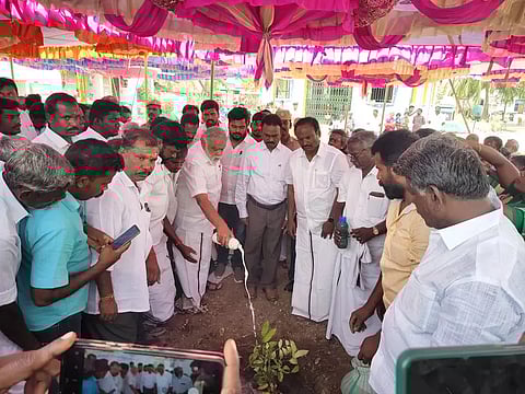 ரூ.3¼ கோடியில் வளர்ச்சி திட்ட பணிகள்; அமைச்சர் இ.பெரியசாமி தொடங்கி வைத்தார்