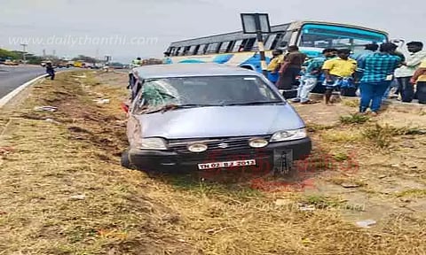 கார் மீது பஸ் மோதியது