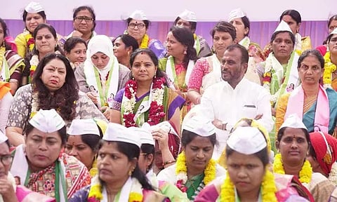 பெண்கள் இடஒதுக்கீடு மசோதாவை நிறைவேற்றக்கோரி சந்திரசேகர ராவ் மகள் டெல்லியில் உண்ணாவிரதம்
