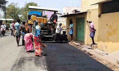 சாலை அகலப்படுத்தும் பணி