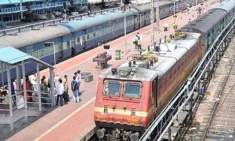 அம்ரித் பாரத் திட்டத்தின் கீழ் மேம்படுத்தும் பணிக்கு சென்னை கோட்டத்தில் 15 ரெயில் நிலையங்கள் தேர்வு