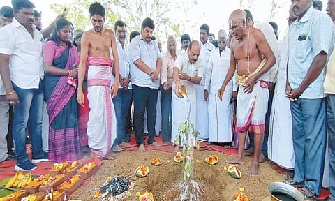 செங்கல்பட்டு அருகே ரெயில்வே மேம்பாலம் அமைக்க அடிக்கல் நாட்டு விழா