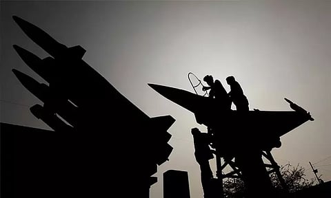 உலகின் மிகப்பெரிய ஆயுத இறக்குமதியாளராக உள்ள இந்தியா...!