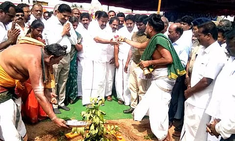 ரூ.124 கோடியில் காவிரி கூட்டு குடிநீர் திட்ட பணிகள்