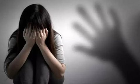 17 வயது சிறுமியை ஆட்டோவில் அழைத்து சென்று கூட்டு பாலியல் பலாத்காரம்: தென்காசியில் பரபரப்பு