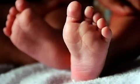 அறுவை சிகிச்சை செய்த குழந்தை இறந்ததால் போலி டாக்டர் மீது வழக்கு