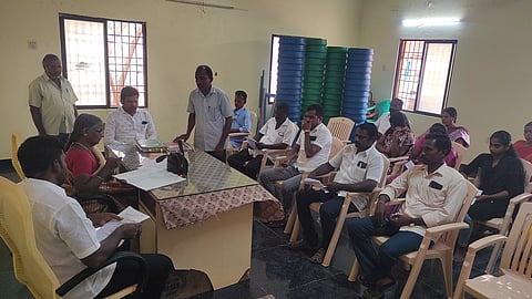 பல்வேறு கோரிக்கைகளை தீர்மானமாக நிறைவேற்றிய கவுன்சிலர்கள்