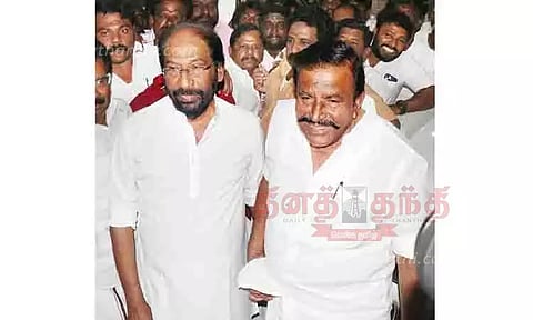 திருச்சி சிவா எம்.பி.யுடன் அமைச்சர் கே.என்.நேரு திடீர் சந்திப்பு