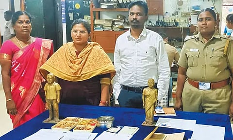 ஆவடியில் உயிரிழந்த மூதாட்டியின் ரூ.2 கோடி சொத்துகள் அரசிடம் ஒப்படைப்பு - வாரிசுகள் இல்லாததால் போலீசார் நடவடிக்கை