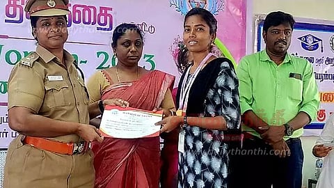 காவல்துறையில் பெண்கள் அதிக அளவில் பணியாற்ற முன்வர வேண்டும்; போலீஸ் சூப்பிரண்டு பேச்சு